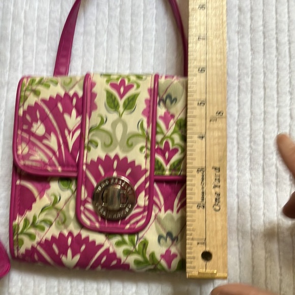 Vera Bradley cross body - Picture 5 of 8